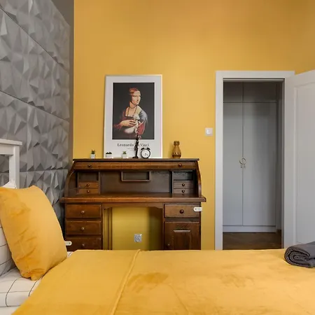 Villa Golden Saska Kepa