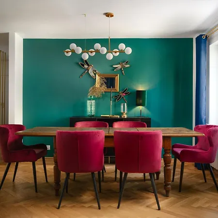 Golden Saska Kepa Villa Warsaw
